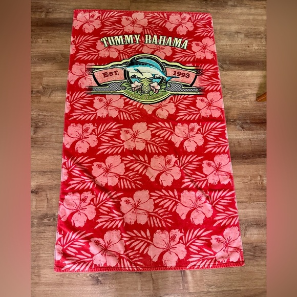 Tommy Bahama Red and Pink Marlin Floral Towel - Picture 1 of 4